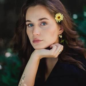 Meet your Posher, Samira